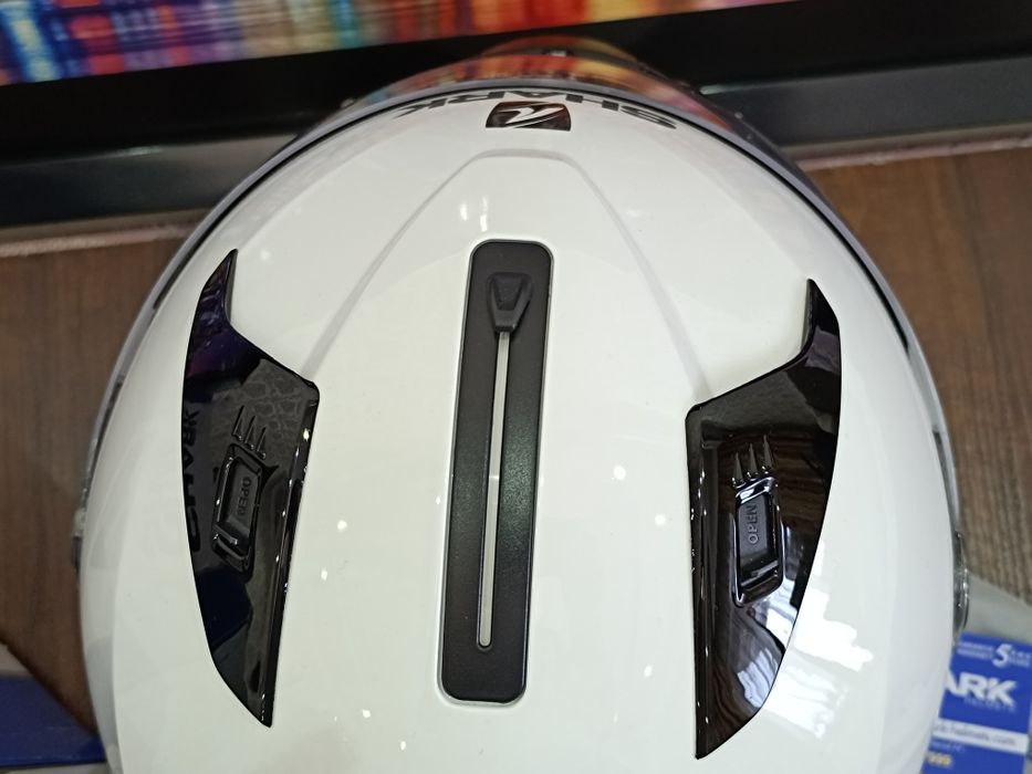 Мото шлем от Французского бренда Shark