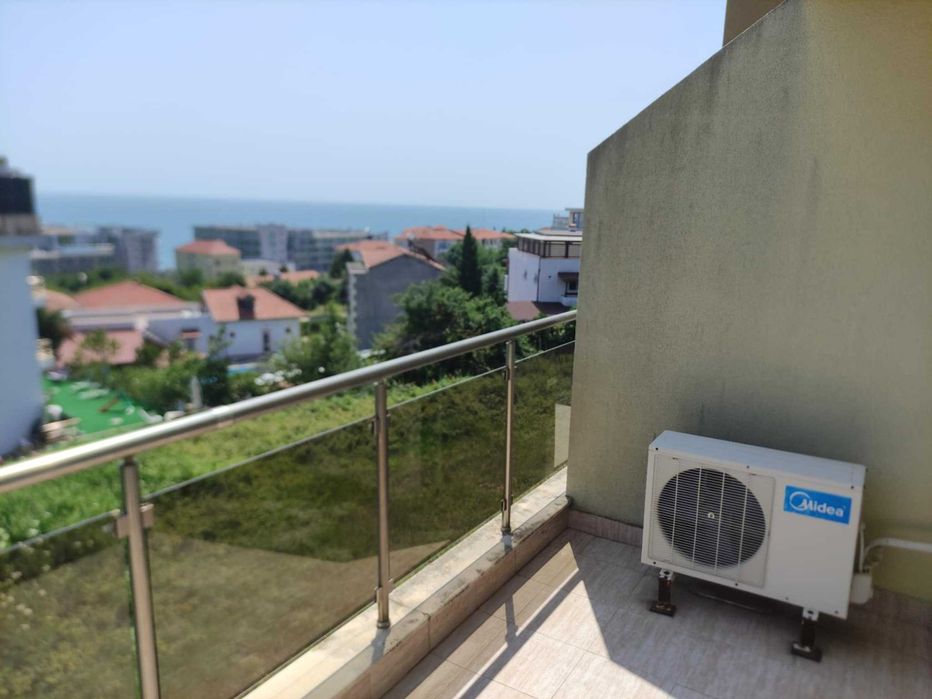 Продава се Тристаен апартамент в Бяла - 101 кв.м за 941 €/кв.м - Снимка #14