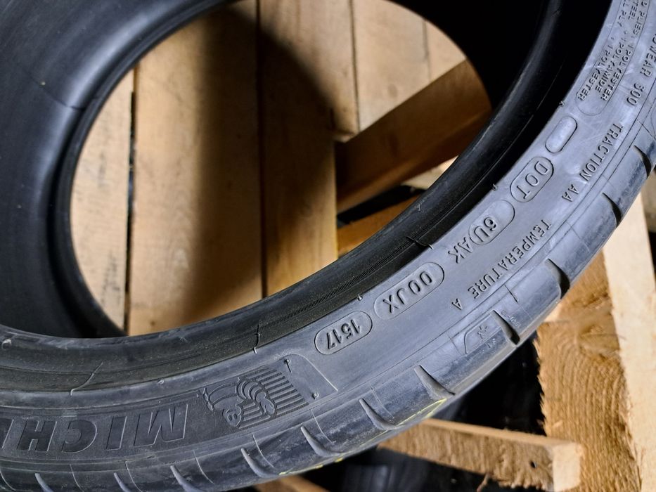 O anvelopa 295/30 R20 Michelin