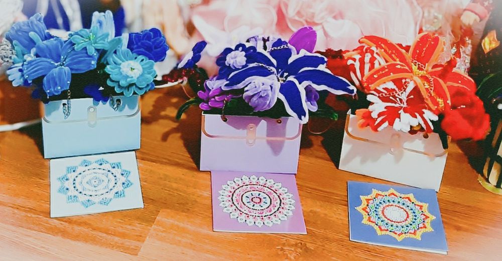 Flori din sarma plusata,lucrate e manual!