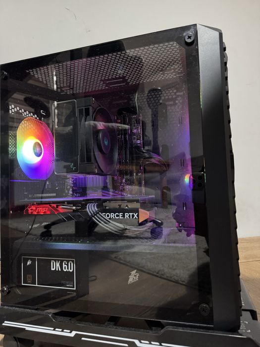 Геймърски компютър RTX 4060 / Ryzen 5 5600 – като нов