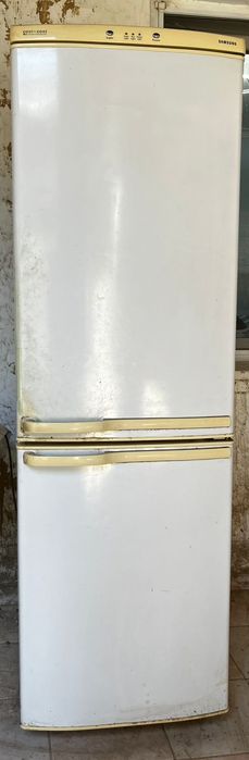 Холодильник рабочий