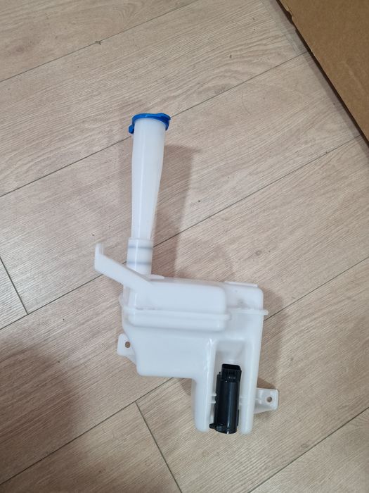 Бачок омывателя Geely Emgrand от 2021