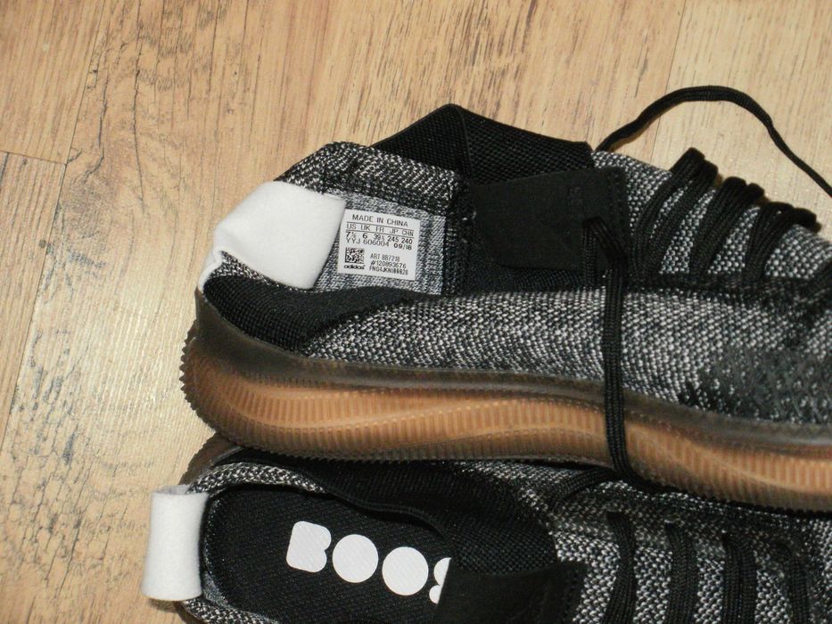 ADIDAS юношески оригинални маратонки 39.5