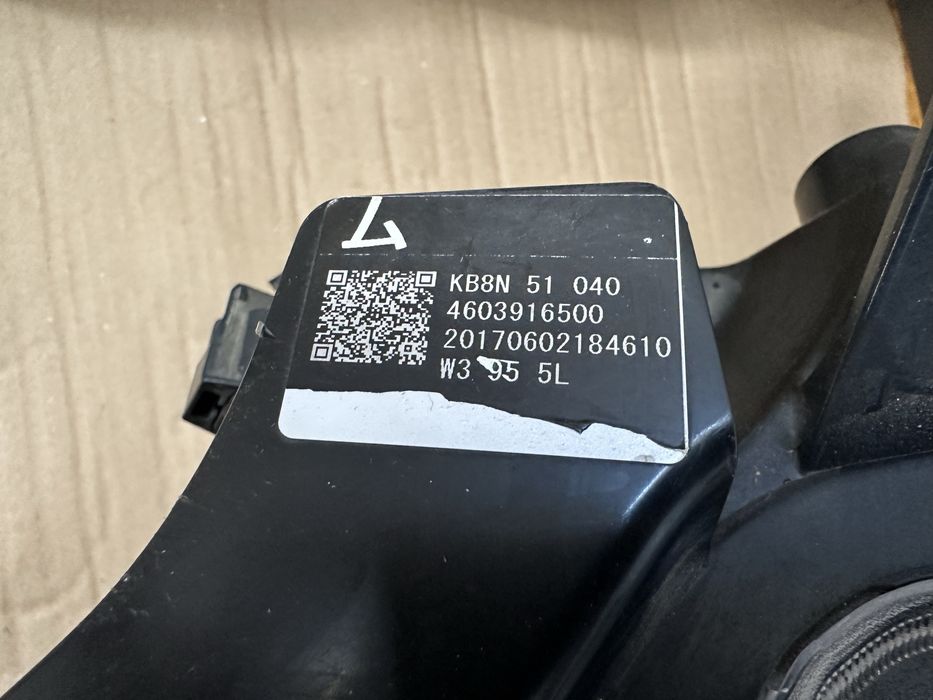 Faruri, Far stanga / Far dreapta Mazda CX5 2017-2021