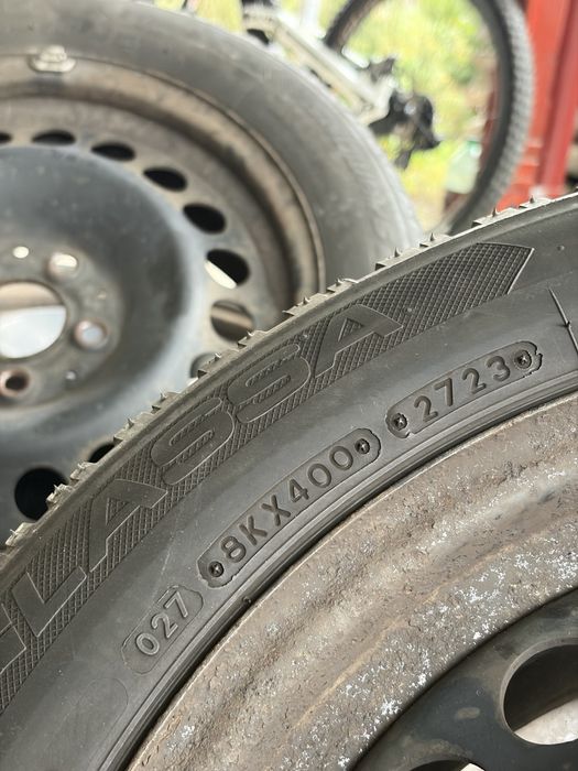 Зимни гуми с джанти свалени от C-class w204