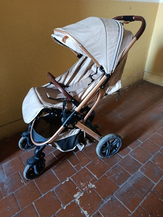 Sotiladi  bolalar buyimlari