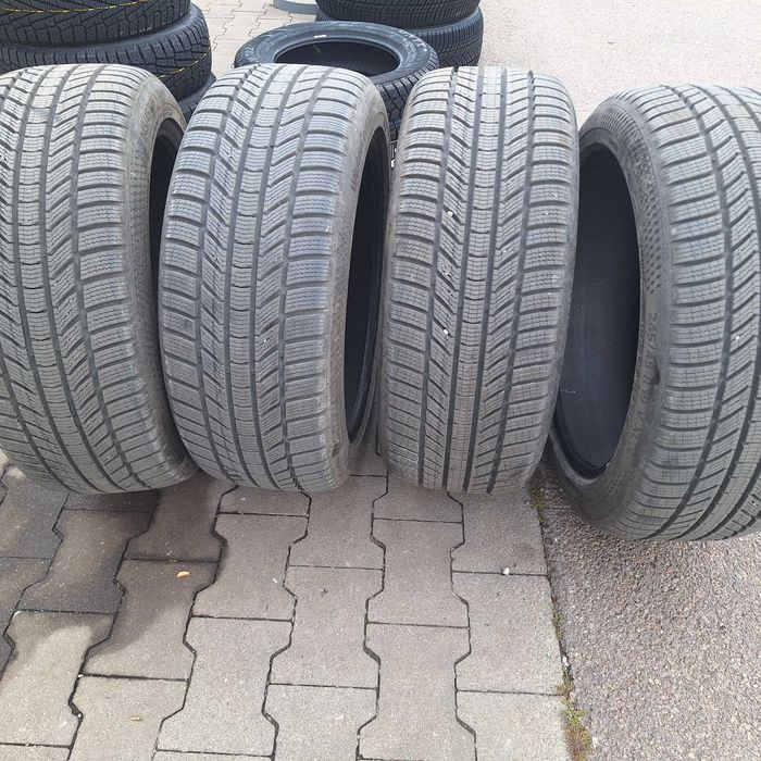 Гуми 245/45R19 continental зимна