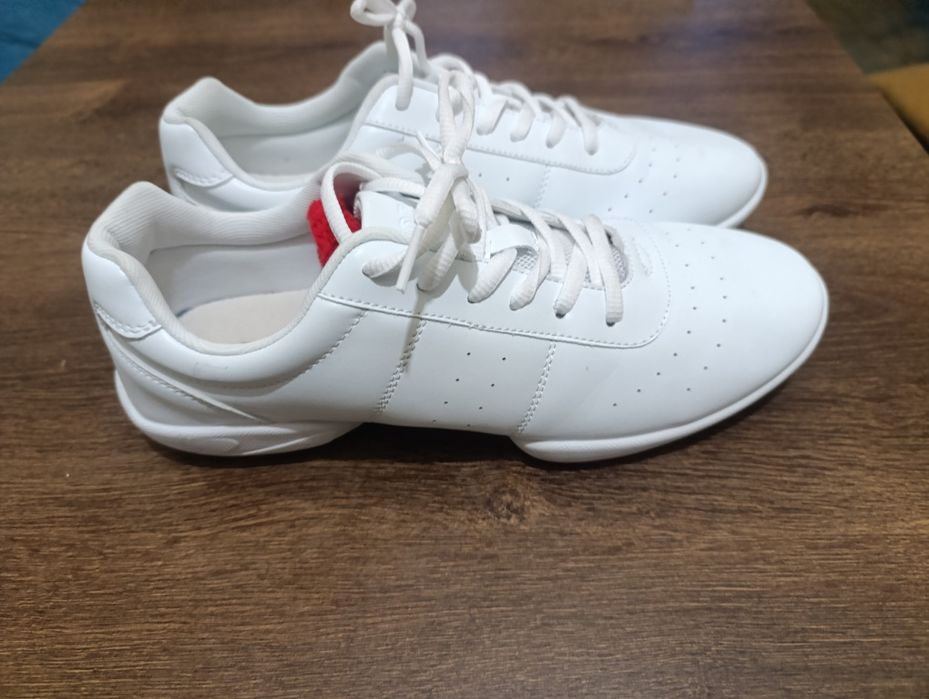 Танцови обувки кожени без свод