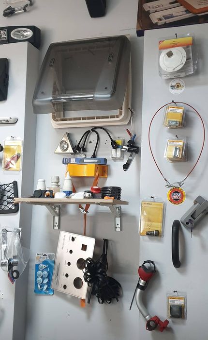 Прицеп окна Автодом запчасти