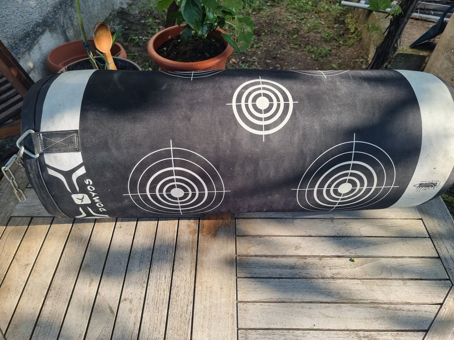 Sac mare de box in stare bună!