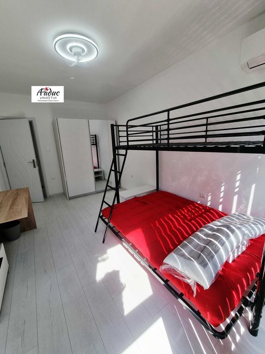 Дава се под наем Тристаен апартамент в Стара Загора, Център - 88 кв.м за 510 € - Снимка #7
