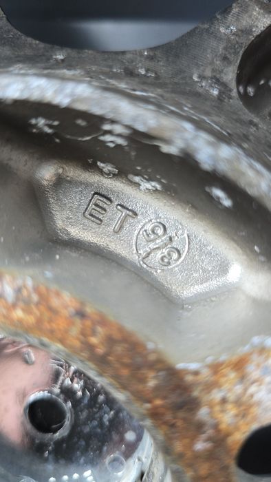 Гуми 185/65R15 с алуминиеви джанти 4x100