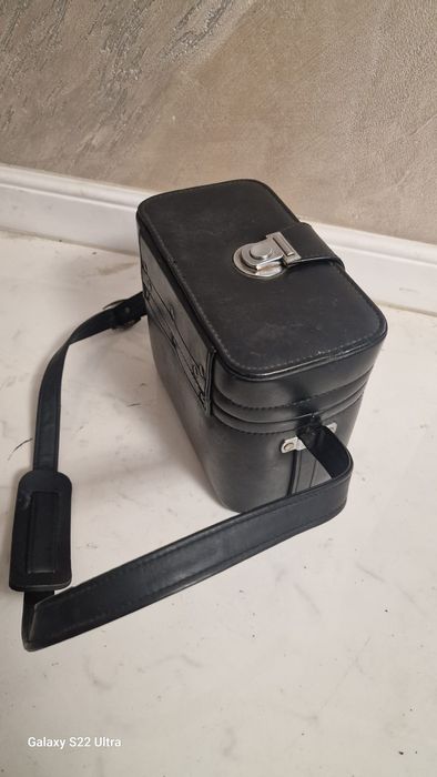 Camera Video Sony Handycam Video Hi 8 însoțită de adaptor de alimentar