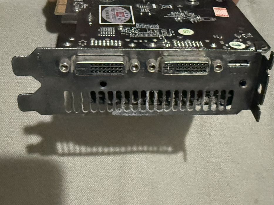 GTX 650 1GB видеокарта
