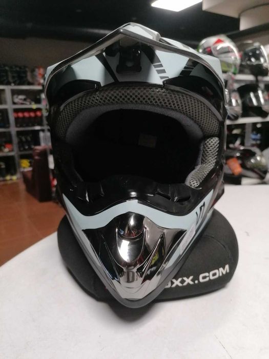 Детска кросова каска Fox мотокрос универсални размери