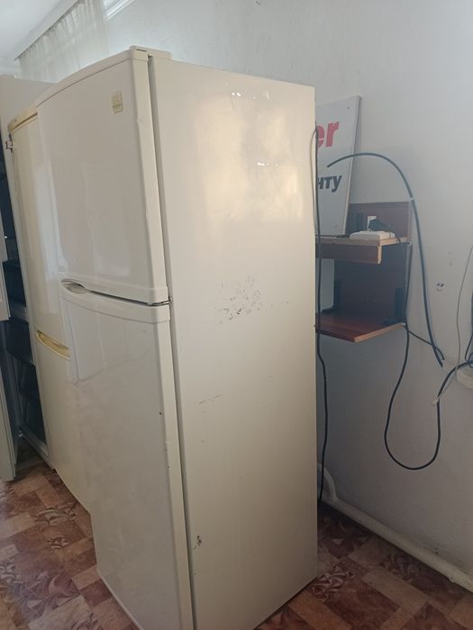 Продам холодильники рабочие