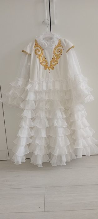 Ұлттық қазақша көйлектер