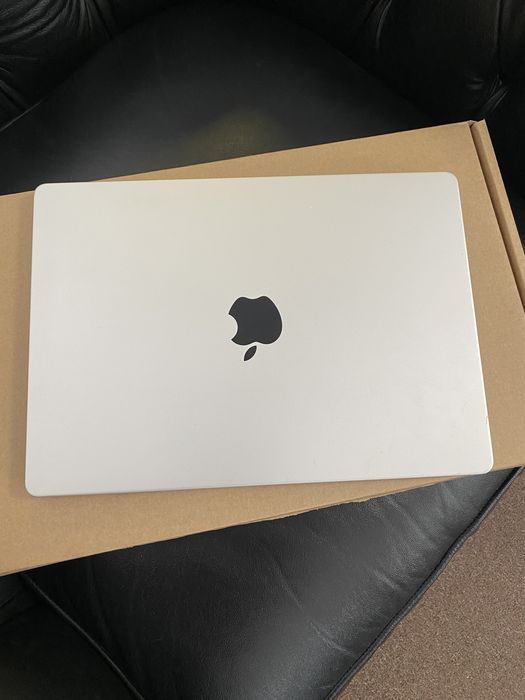 MacBook Pro 14-inch / M2 Pro / 16 Gb RAM / 512 gb / Space Gray / Nou