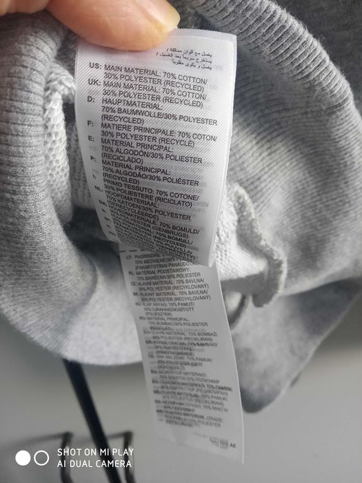 Adidas и H&M размер 9-10 години.