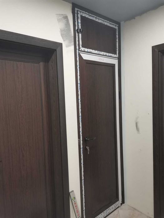 Алуминиева врата за баня