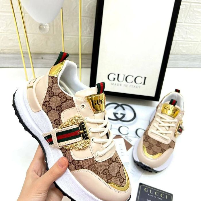 Adidași dama superbi