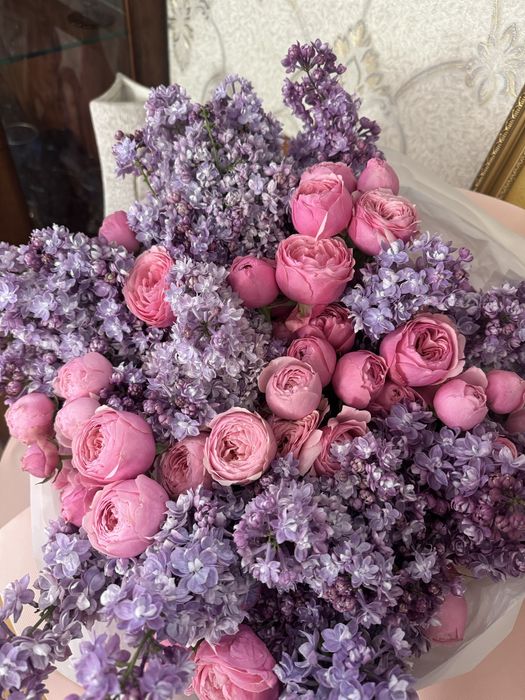 Сирень с розочками  продаем срочно !!!