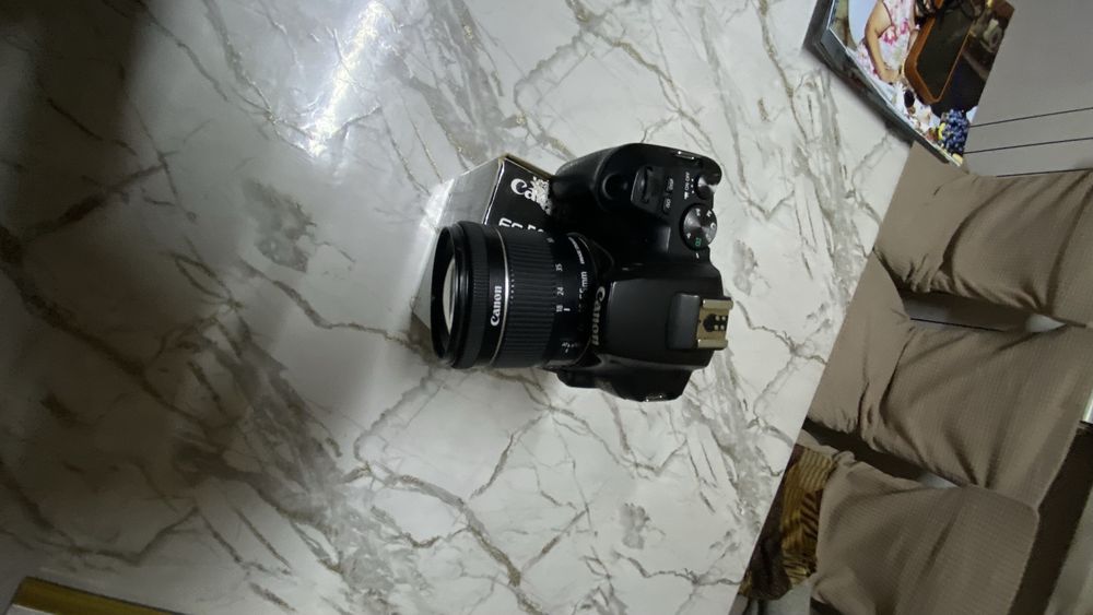 Canon 250D +50 мм
