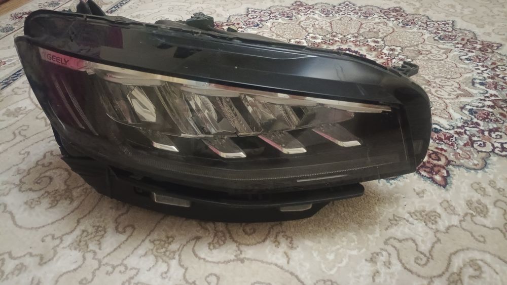 Оригинальные фары на Джилли