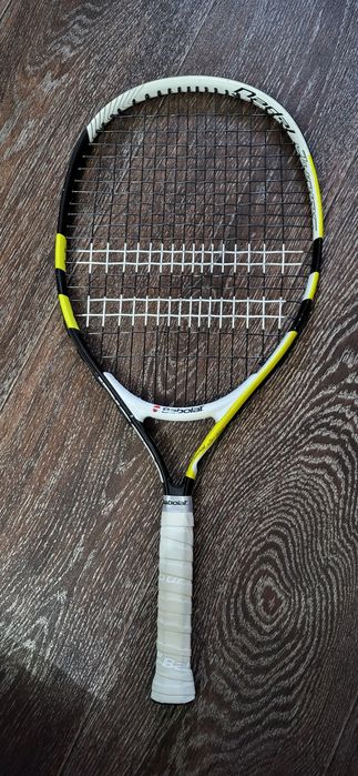 Ракетка для большого тенниса