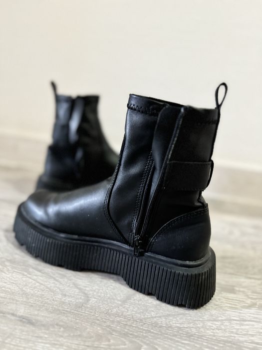 Продам ботинки Zara р.33
