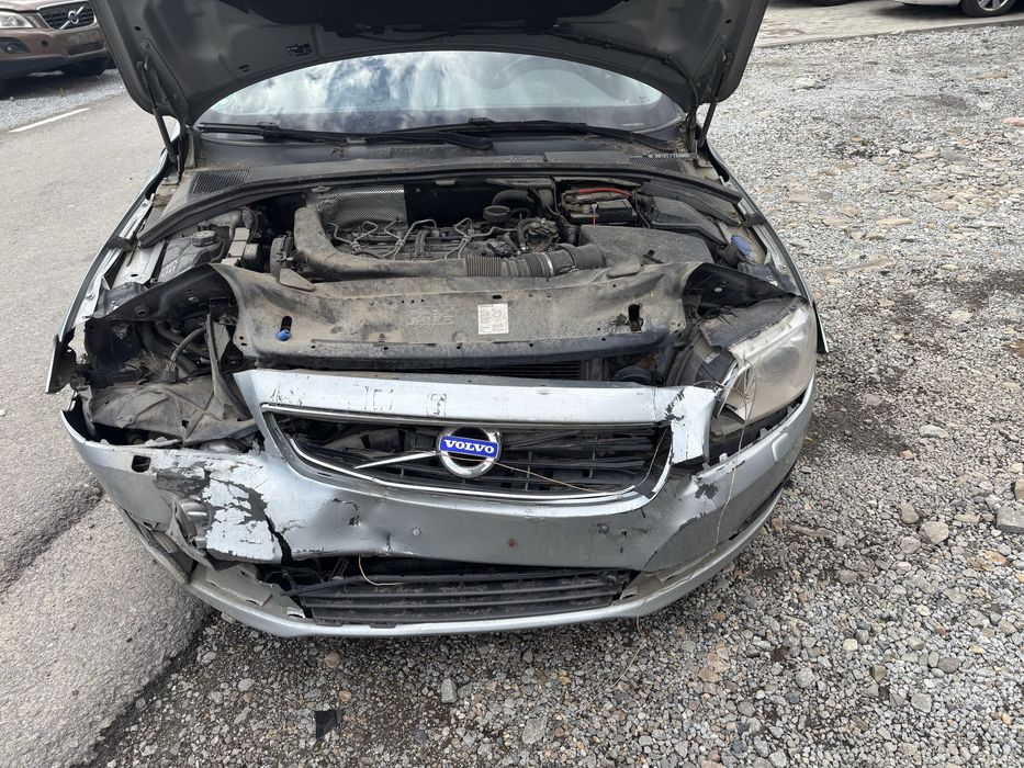 Volvo v70, 2016 avariat