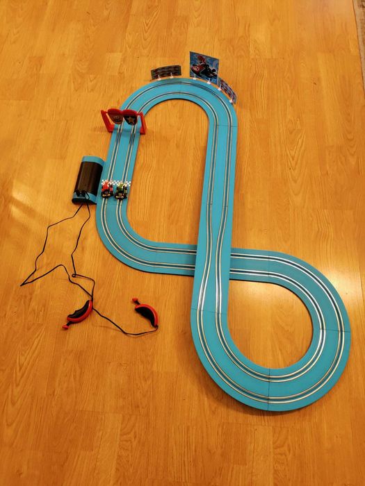 Pista de curse electrica cu 2 masinute, Carrera, Super Mario
