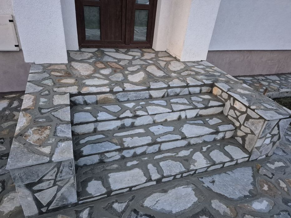 Vand si montez piatra