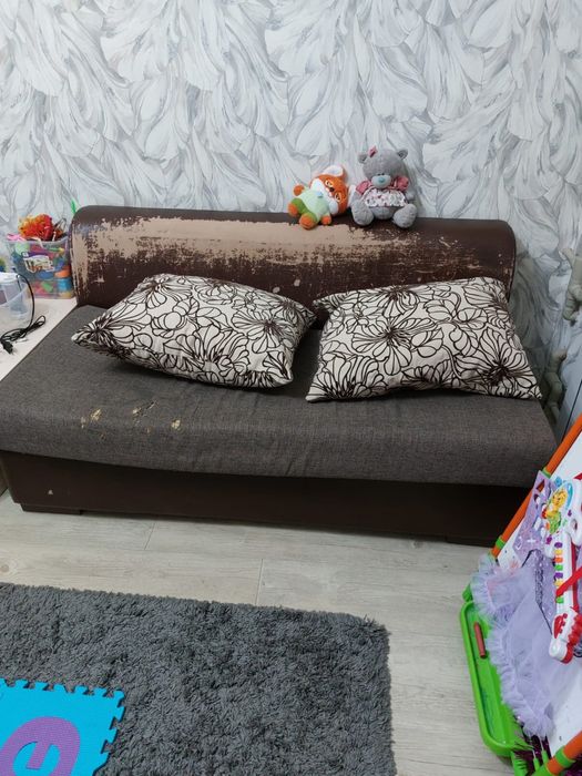 Диван отдам бесплатно, самовывоз