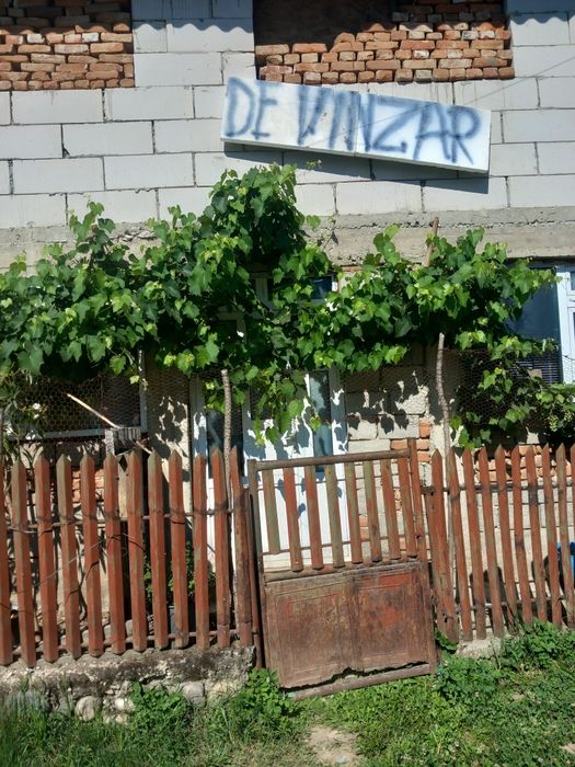 De vânzare  cqsa  Budești  Argeș