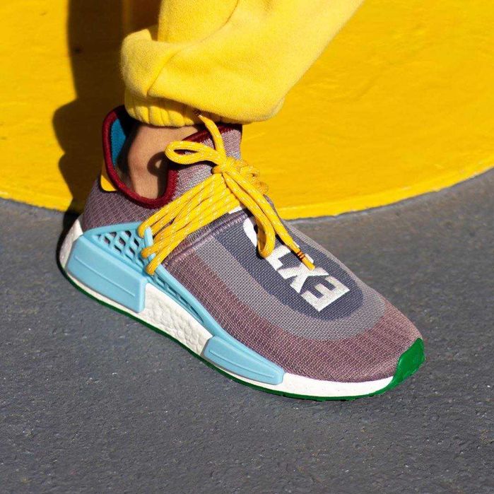 Оригинални мъжки обувки ADIDAS  PHARRELL WILLIAMS  HM размер  EU40.