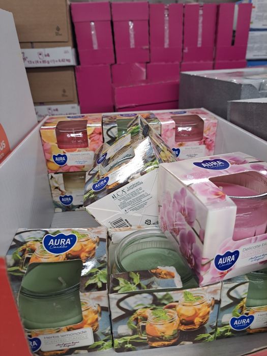 Vând lumânări parfumate