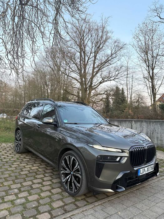 BMW X7 2025 — imagine 2