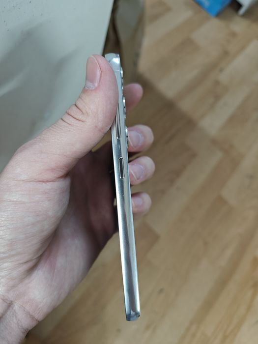 Samsung s23 256гб продам