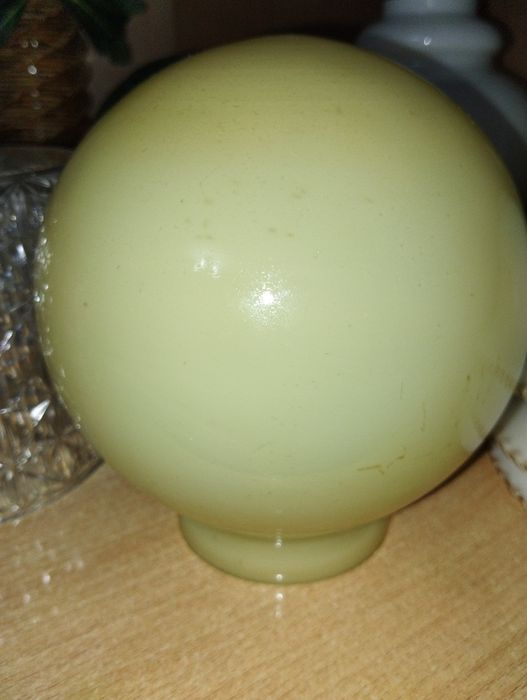 Продам плафоны,бра