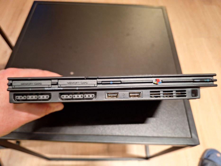 Playstation 2 slim + кутия
