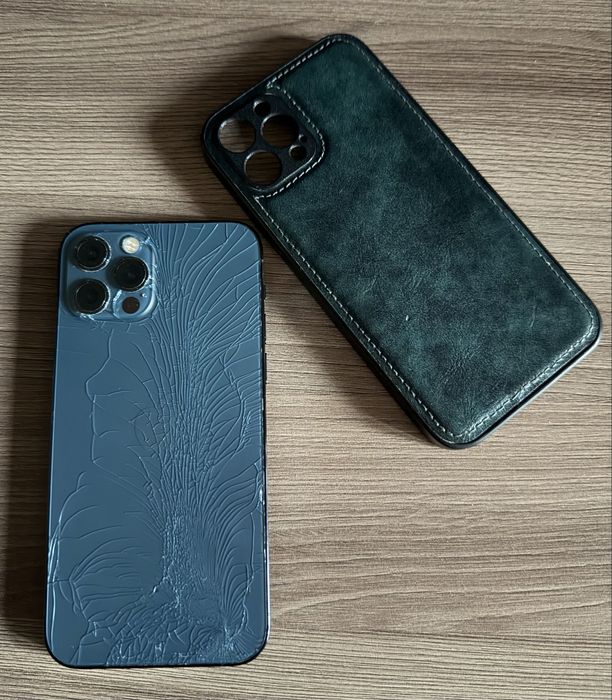 Продам iPhone 12 Pro 256 GB