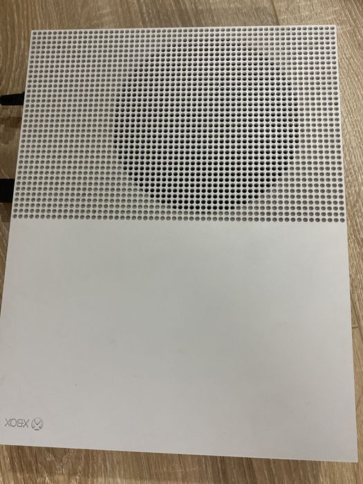 Продам срочно  xbox one