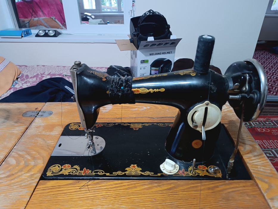 Швейная машинка советский