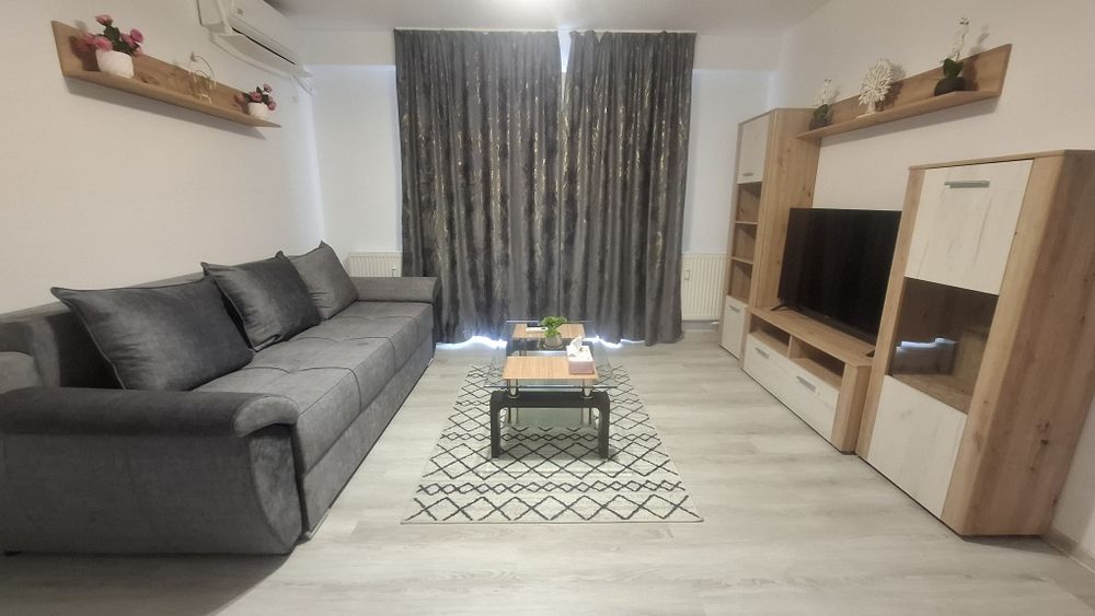 Închiriez apartament 2 camere ultracentral