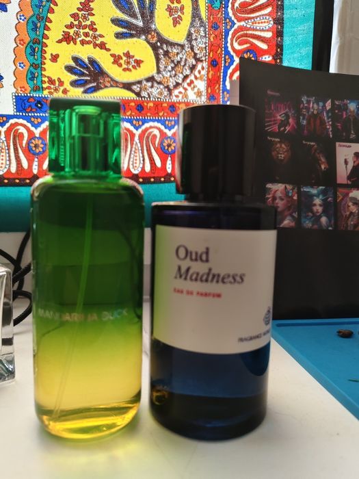 Екі парфюм сатылады