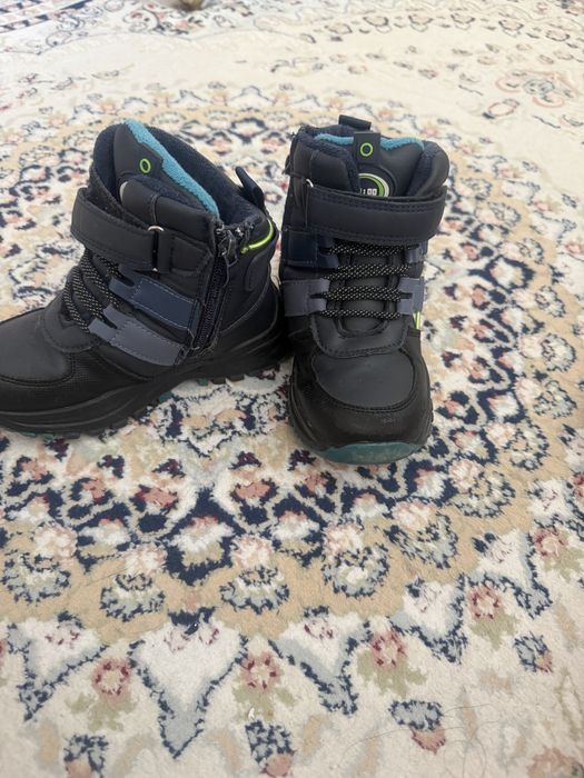 Продом ботигки почти новый