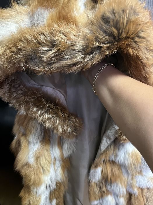 Елек с качулка от естествен косъм - лисица