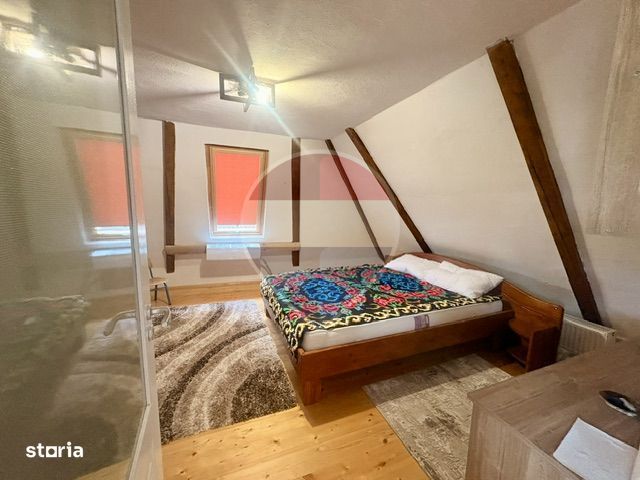 Casa traditionala de vanzare